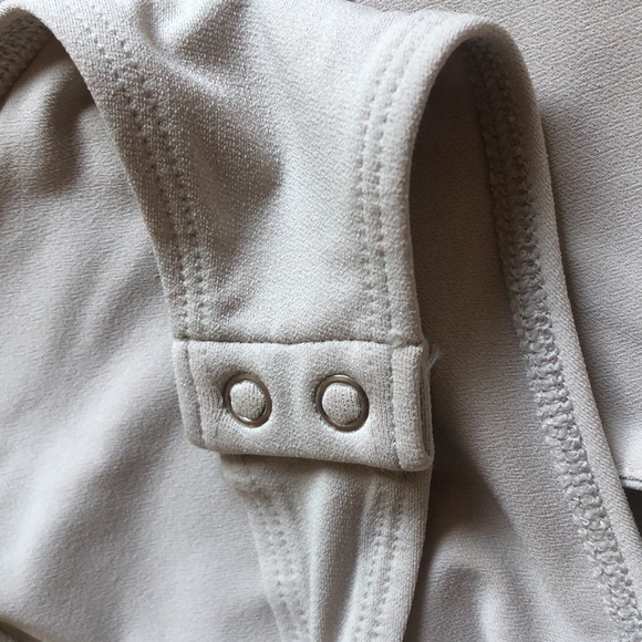 EXPRESS Body Contour Scoop Neck Thong Bodysuit NWT - Picture 7 of 10